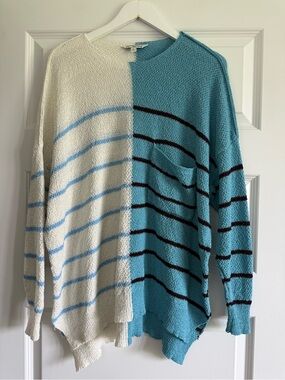 Davi & Dani Lightweight Colorblock Striped Sweater Size Large Oversized Knit